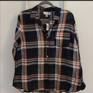 Old Navy♡ Plaid sheer half button top
